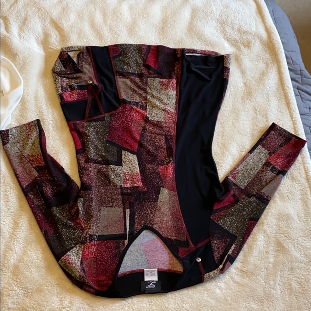 NWOT Half sleeve stretchy shirt